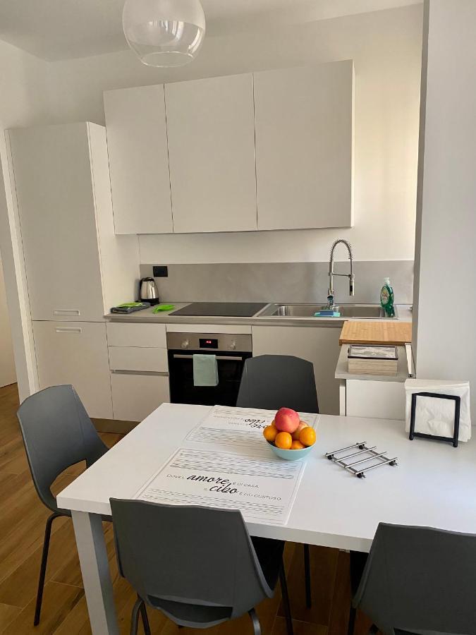 Casa Motti, Accogliente Appartamento Ristrutturato In Repubblica Milaan Buitenkant foto